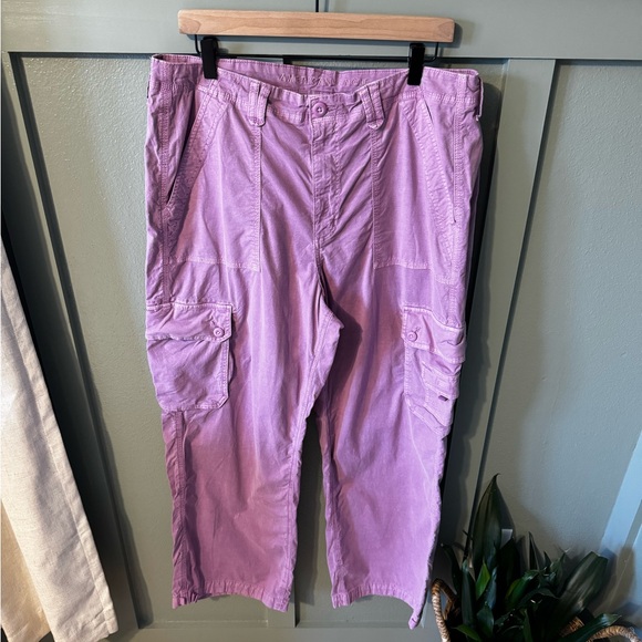 AE | Cargo Pants - Picture 2 of 3